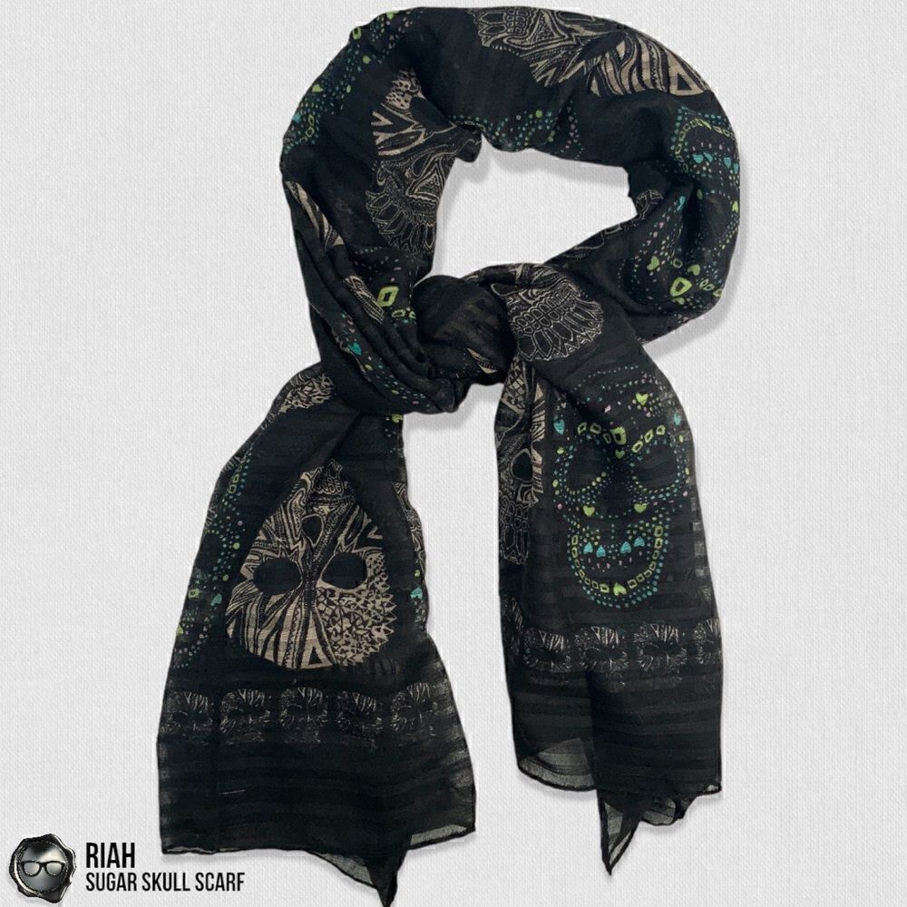 LIGHTWEIGHT GAUZY SUGAR SKULL PRINT SCARF WRAP SHAWL IN BLACK HALLOWEEN MUERTOS - Picture 2 of 12